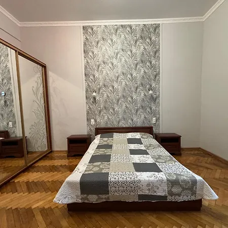 айстра Διαμέρισμα