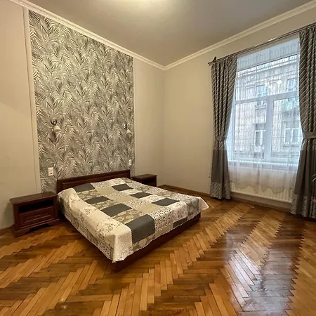 айстра Διαμέρισμα