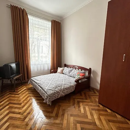 айстра Apartamento *